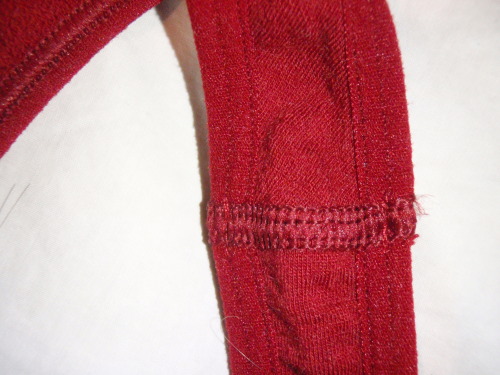 Detail of the shoulder seam